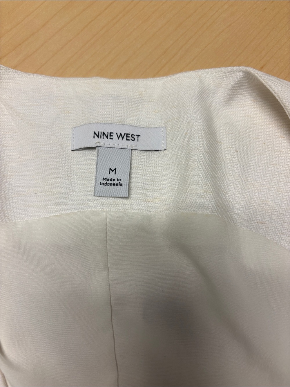 Nine West White Button-Up Vest - Picture 2 of 5
